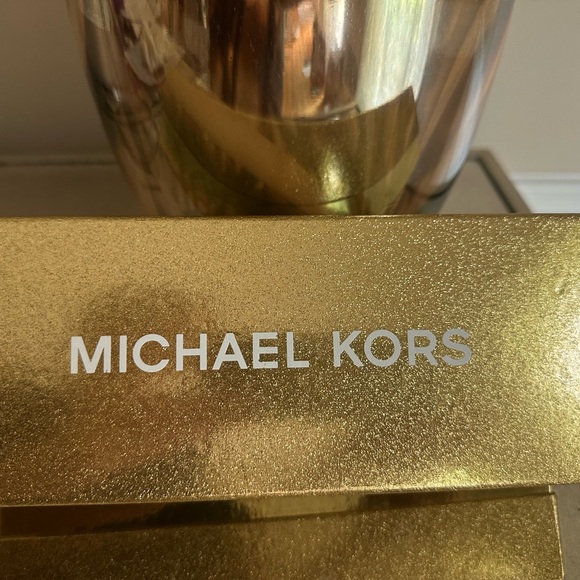 Michael Kors Gold and Cream Logo Belt - Picture 4 of 4
